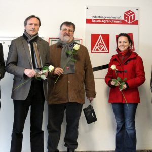 v.l.n.r.: Christian Spiegelberg, Karl Rudolf Hauff (DGB-Kreisvorsitzender), Franz Becker (DGB-Kreisvorstand), Viktoria Kamens und Gerhard Blankenburg (DGB-Kreisvorstand) im DGB-Haus Limburg
