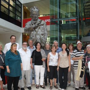 Genossinnen und Genossen aus Limburg-Weilburg im Willy-Brandt-Haus