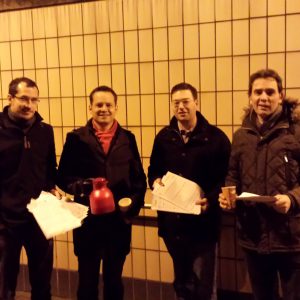 Kaffee-Verteilaktion am Bahnhof Eschhofen
